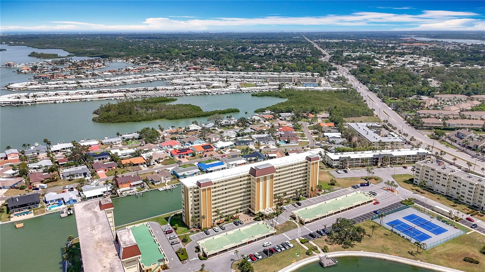 4725 COVE CIRCLE #908, ST PETERSBURG, FL — photo 50