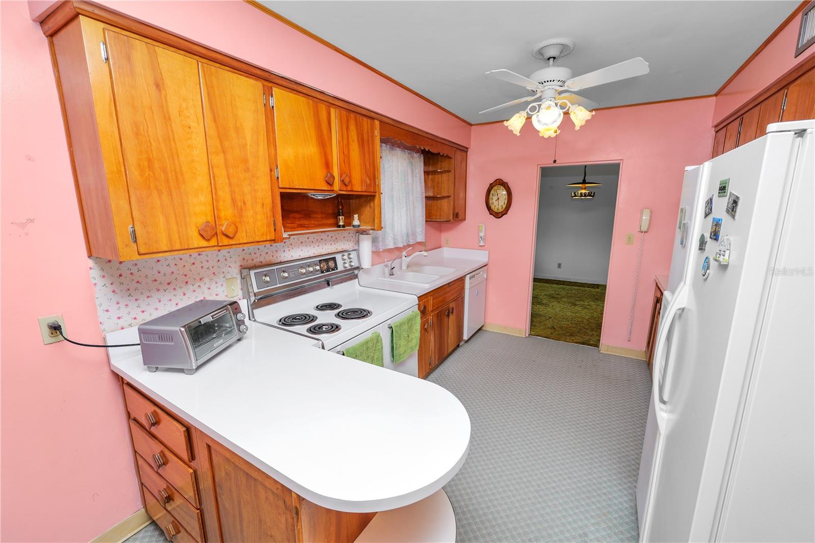 111 E ORANGE ST, DAVENPORT, FL — photo 15