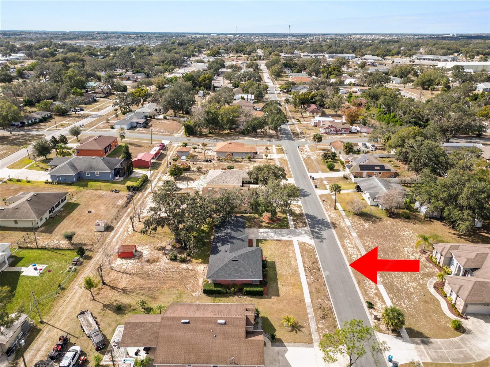 111 E ORANGE ST, DAVENPORT, FL — photo 37