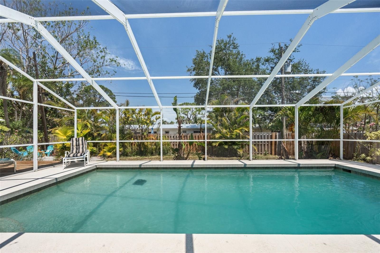 139 ADAIR AVE, SARASOTA, FL — photo 2
