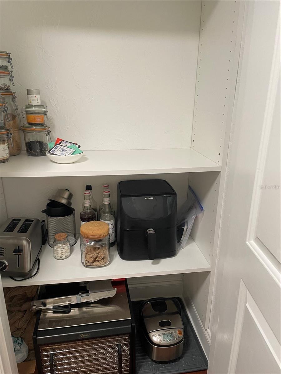210 5TH AVE S #209, ST PETERSBURG, FL — photo 31