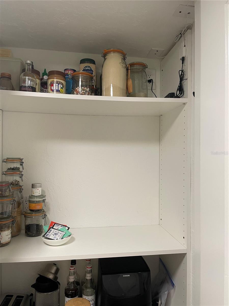 210 5TH AVE S #209, ST PETERSBURG, FL — photo 32