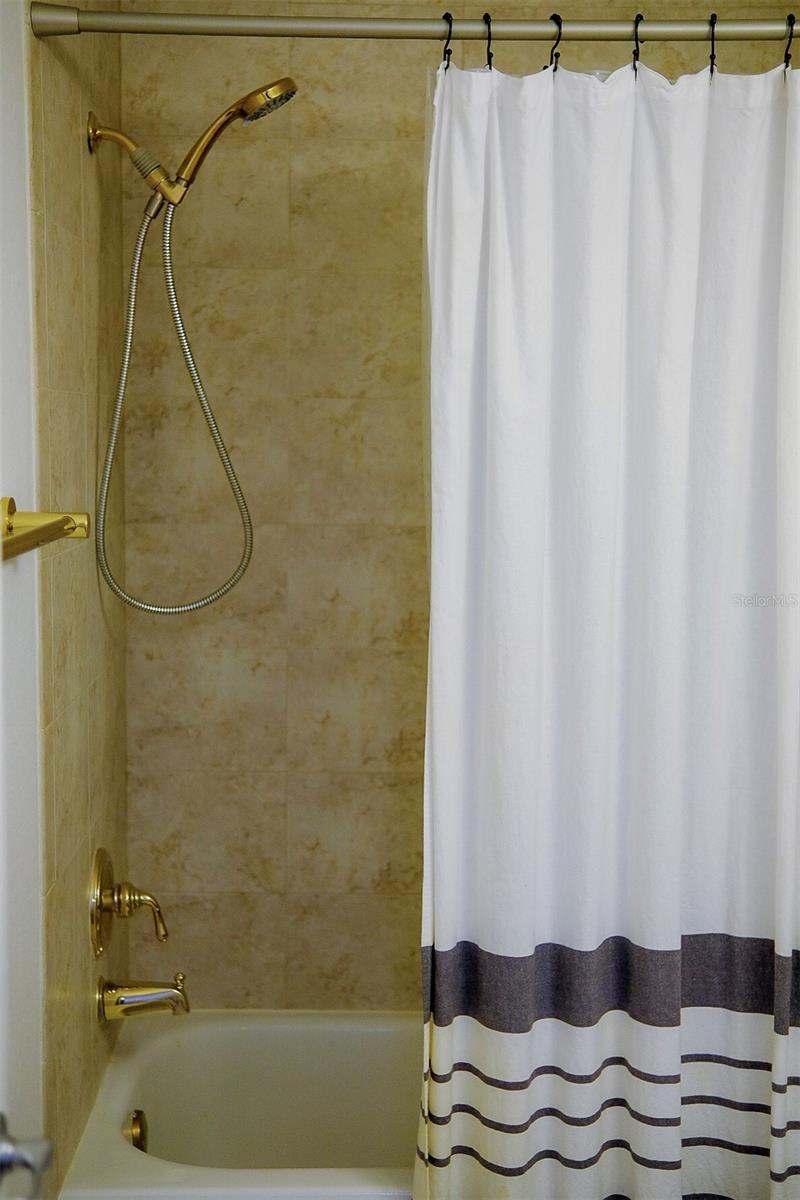 210 5TH AVE S #209, ST PETERSBURG, FL — photo 41
