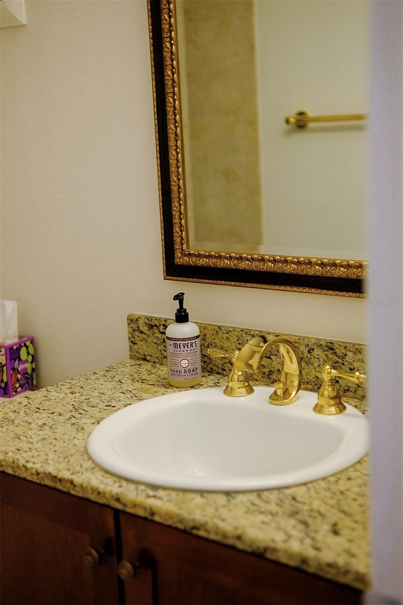 210 5TH AVE S #209, ST PETERSBURG, FL — photo 39