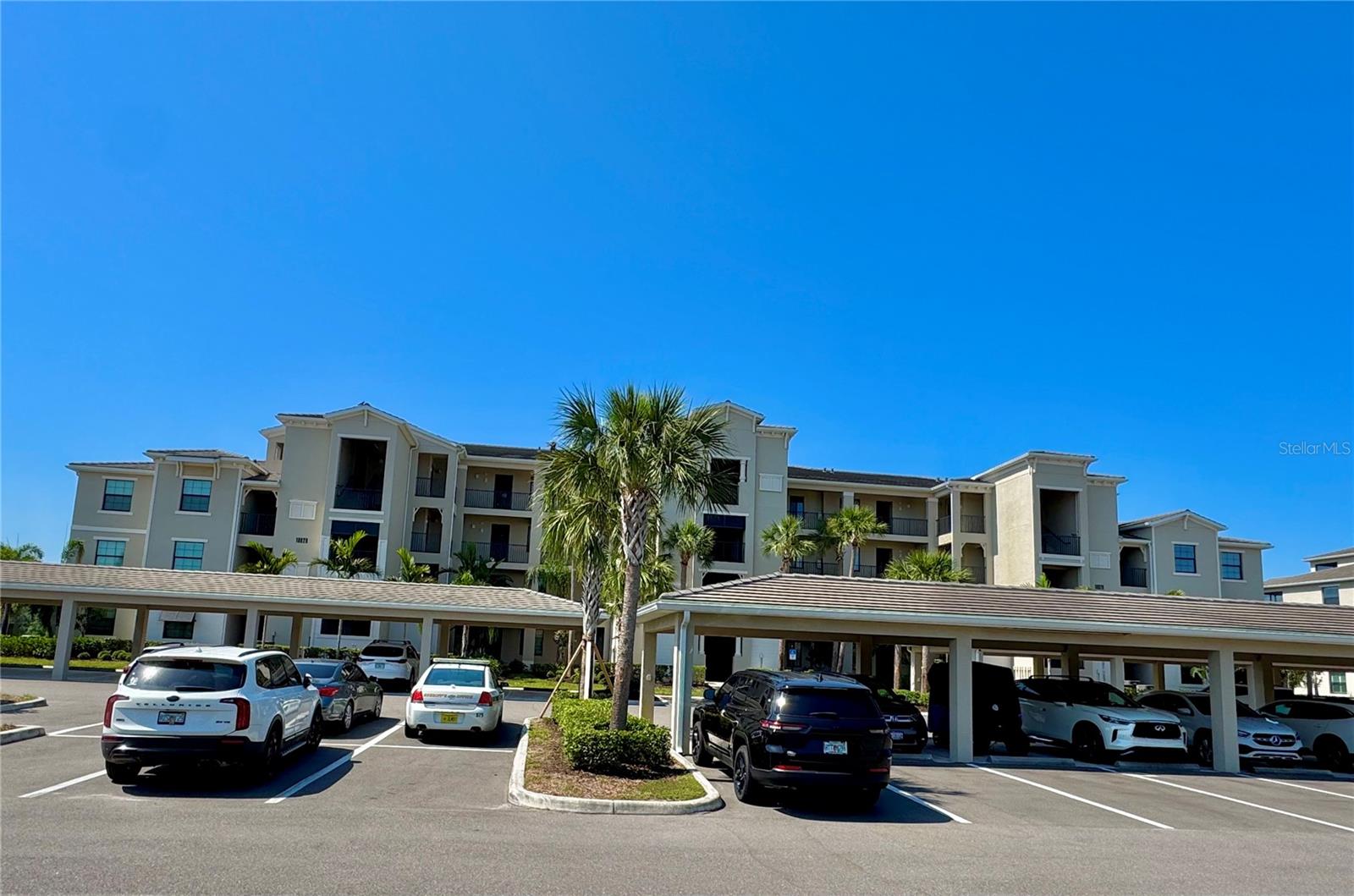 18028 GAWTHROP DR #303, BRADENTON, FL — photo 2