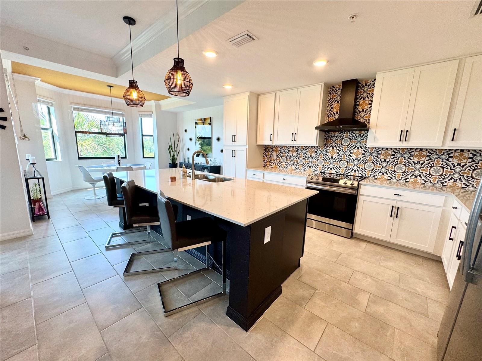 18028 GAWTHROP DR #303, BRADENTON, FL — photo 11