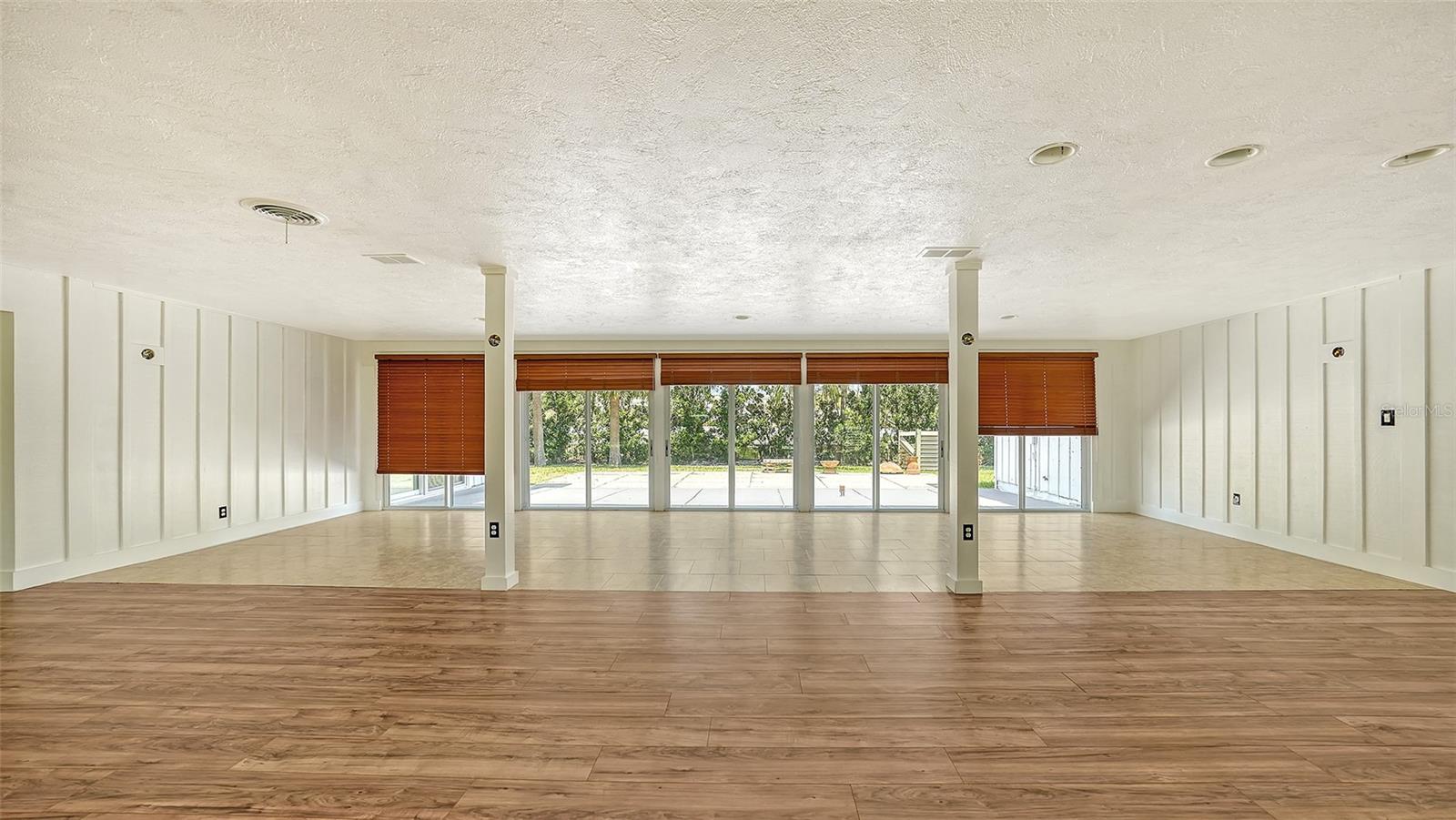 223 SEAGULL LN, SARASOTA, FL — photo 8