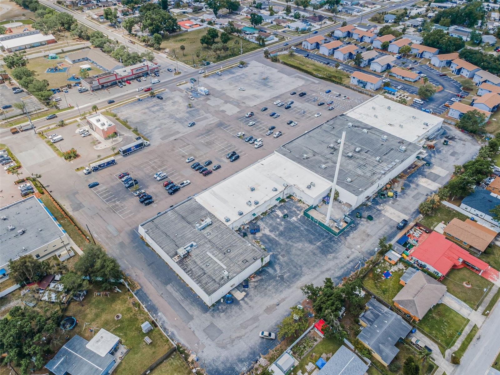 7430 PALM RIVER RD, TAMPA, FL — photo 24