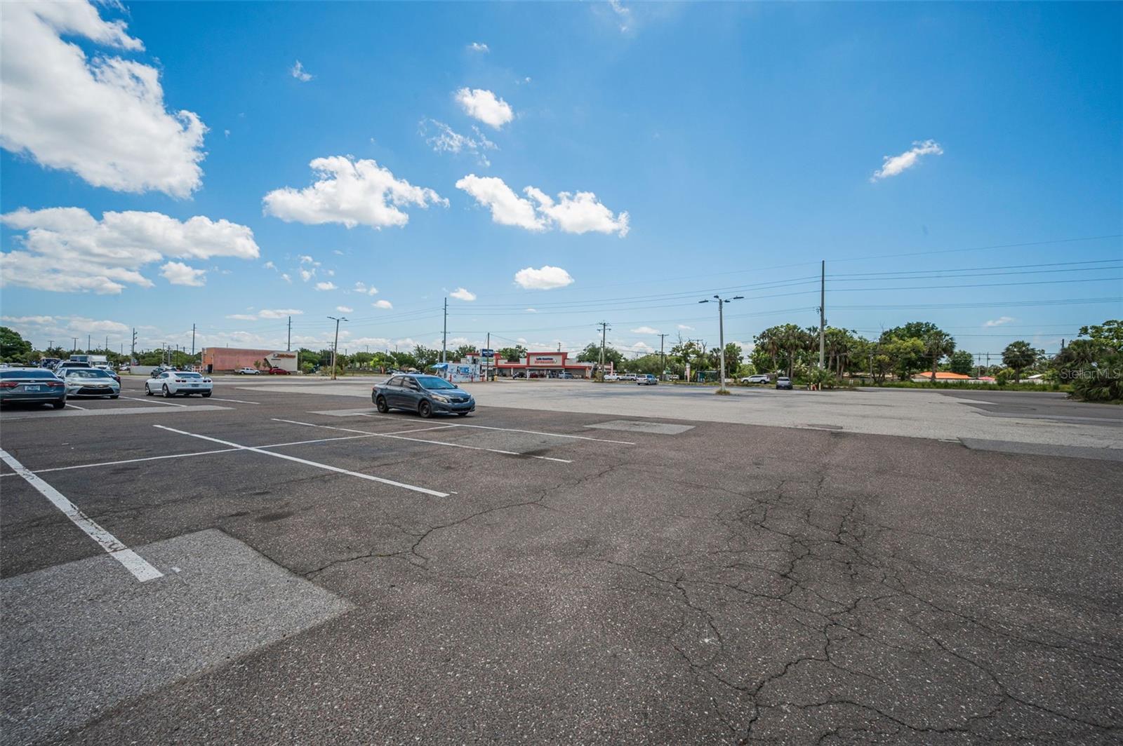 7430 PALM RIVER RD, TAMPA, FL — photo 25
