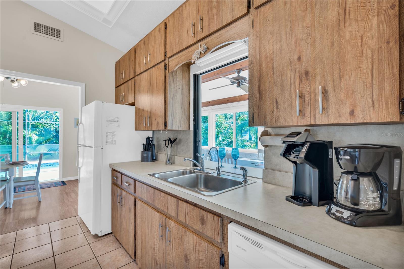 521 PAMETO RD, NOKOMIS, FL — photo 10