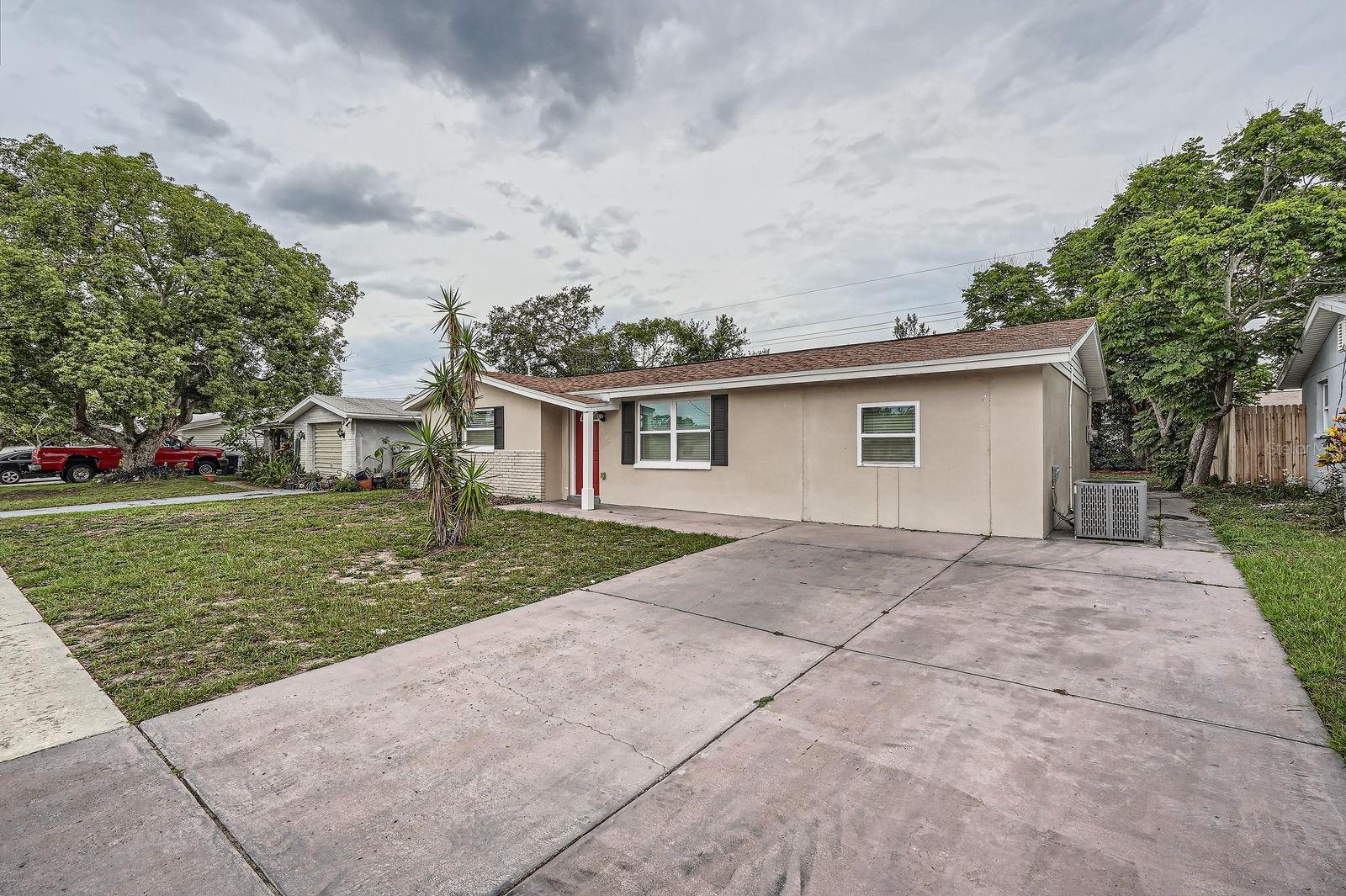 5429 FLORA AVE, HOLIDAY, FL — photo 2