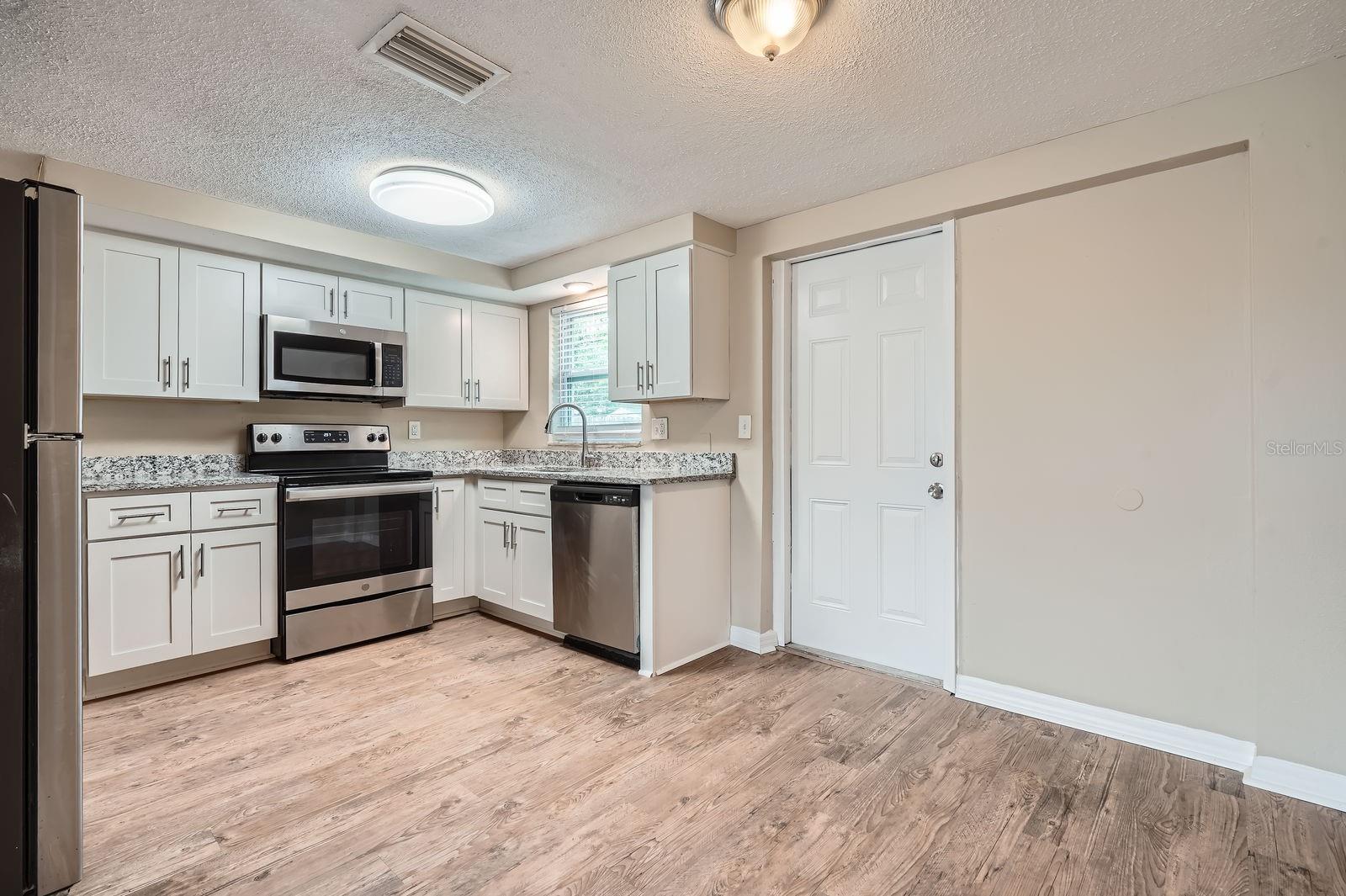 5429 FLORA AVE, HOLIDAY, FL — photo 4