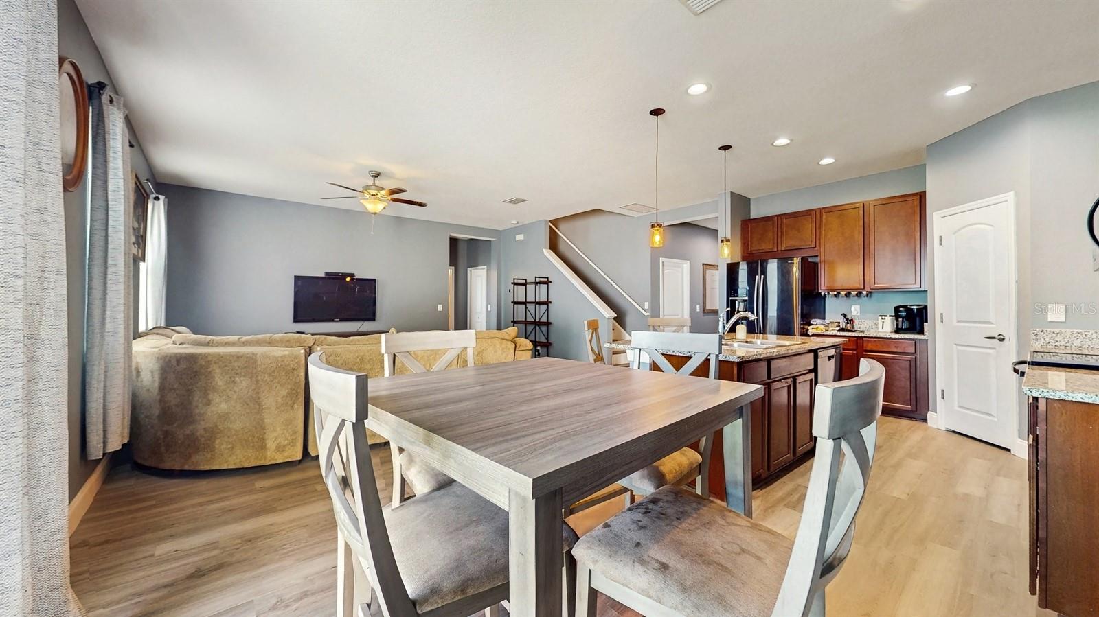 8111 BRICKLETON WOODS AVE, GIBSONTON, FL — photo 13