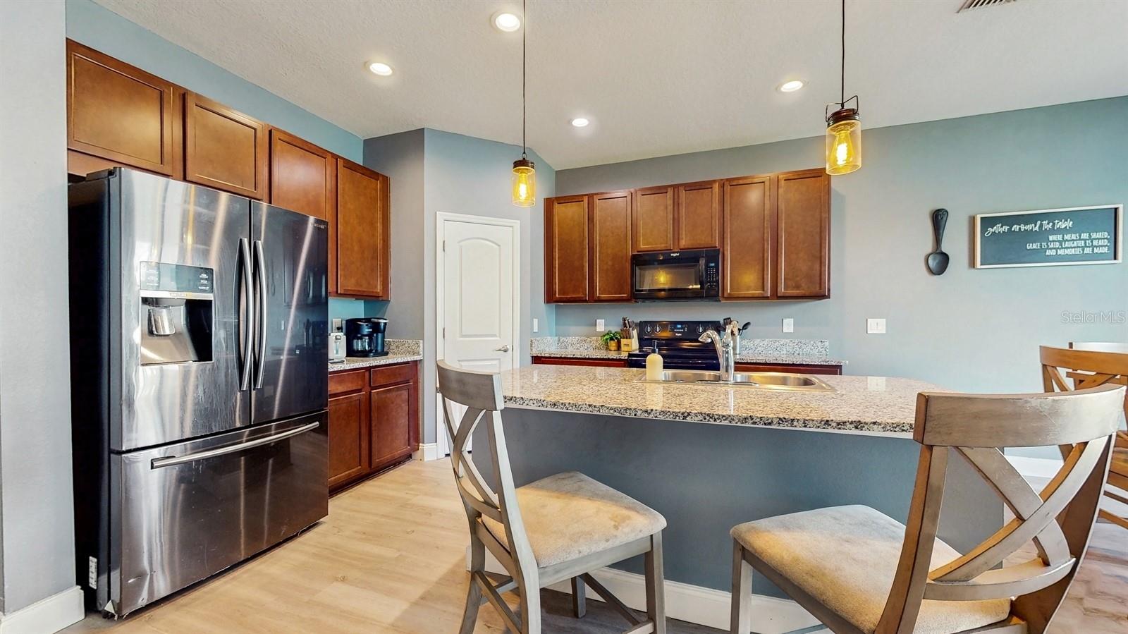 8111 BRICKLETON WOODS AVE, GIBSONTON, FL — photo 12