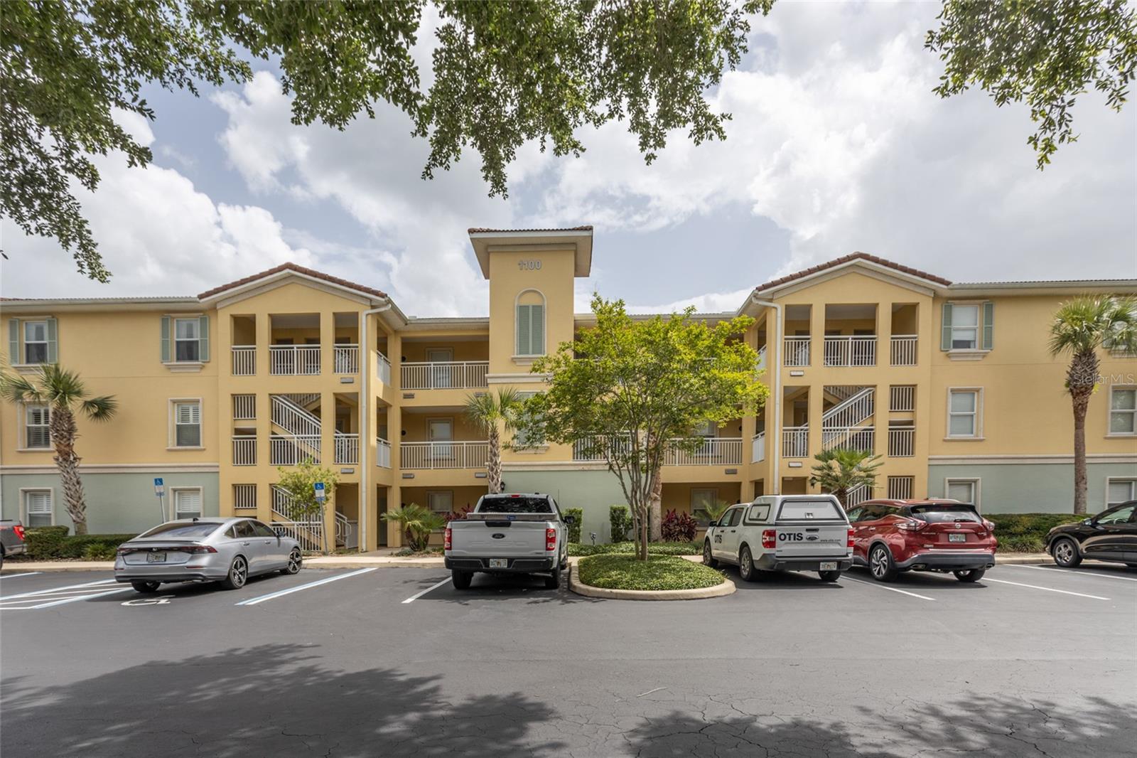1100 CANOPY WALK LN #1113, PALM COAST, FL