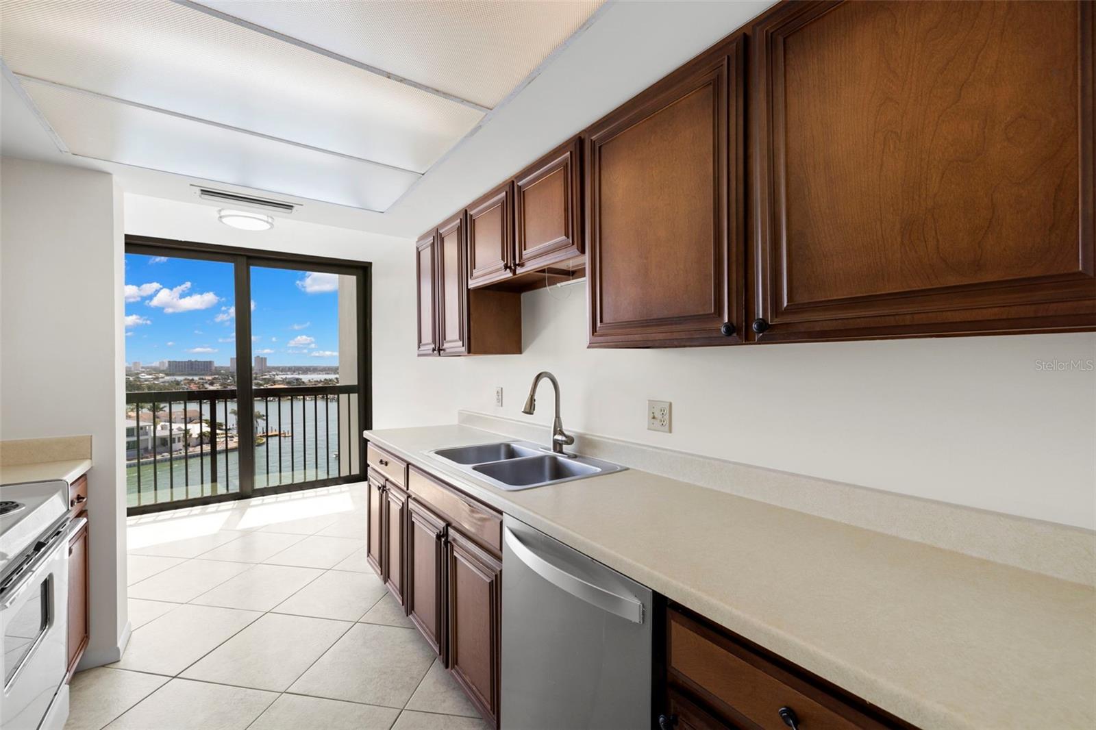 9425 BLIND PASS RD #1008, ST PETE BEACH, FL — photo 4