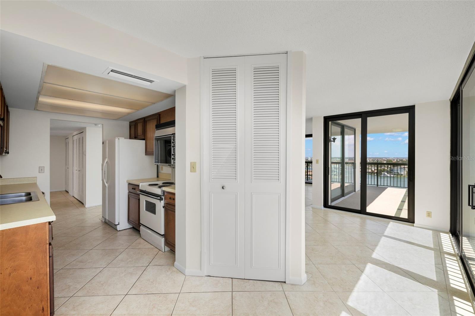 9425 BLIND PASS RD #1008, ST PETE BEACH, FL — photo 18