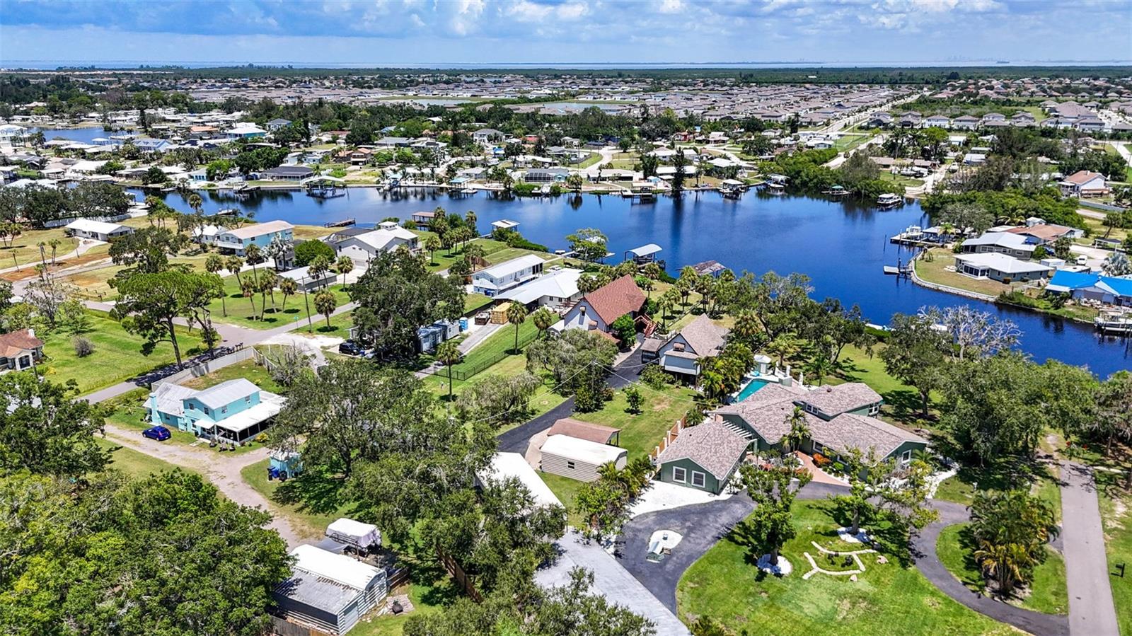 606 DICKMAN DR SW, RUSKIN, FL — photo 45