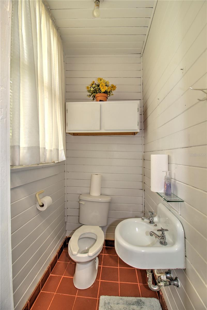 944 E SILVER SPRINGS BLVD, OCALA, FL — photo 19