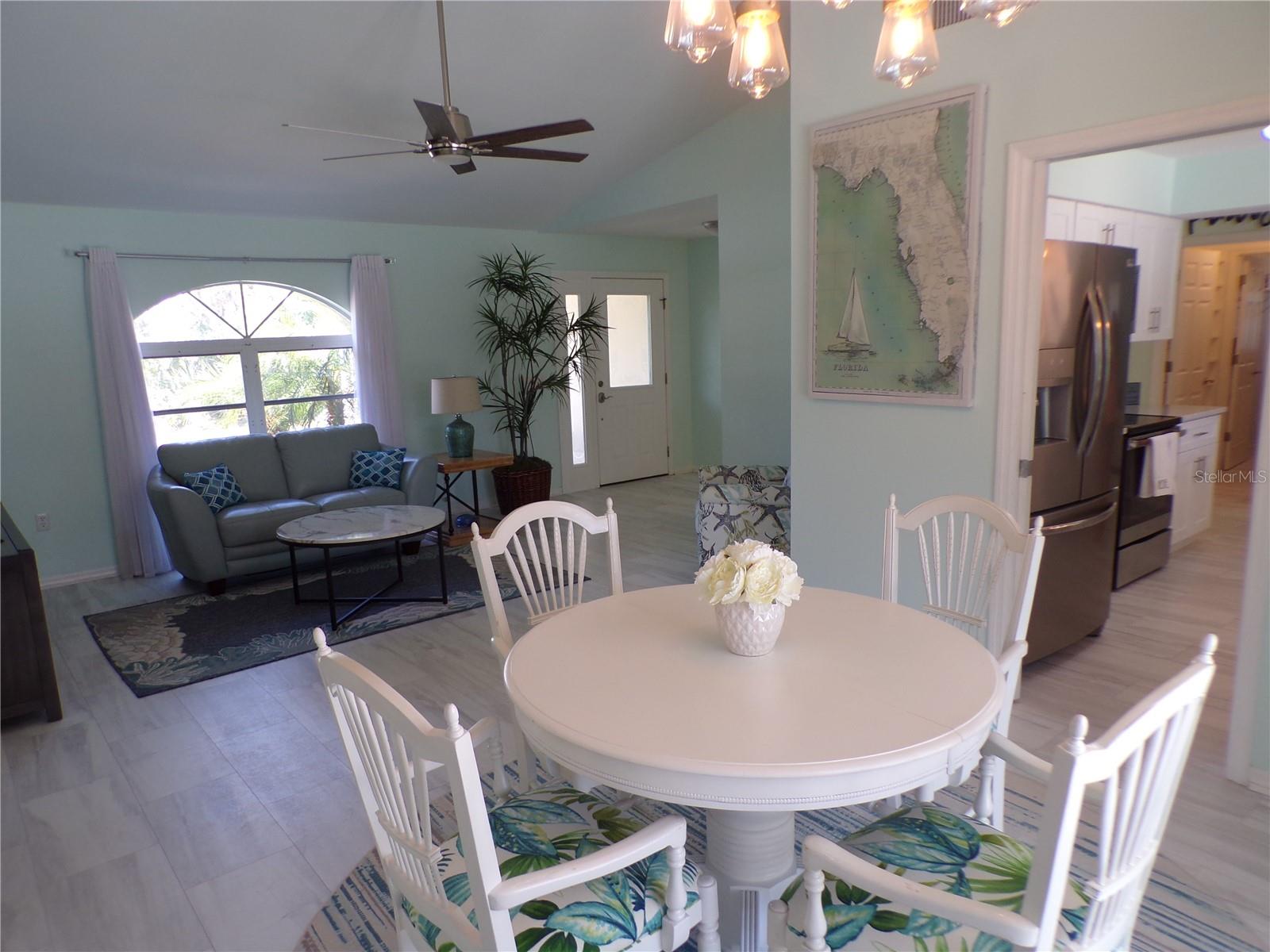15624 HENNIPEN CIR, PORT CHARLOTTE, FL — photo 9
