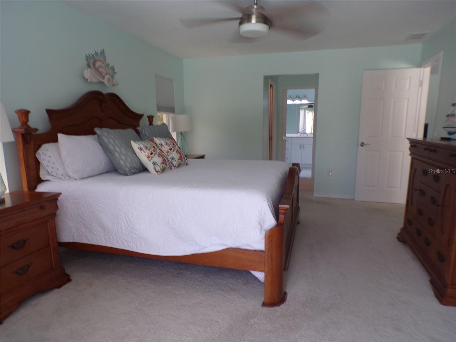 15624 HENNIPEN CIR, PORT CHARLOTTE, FL — photo 45