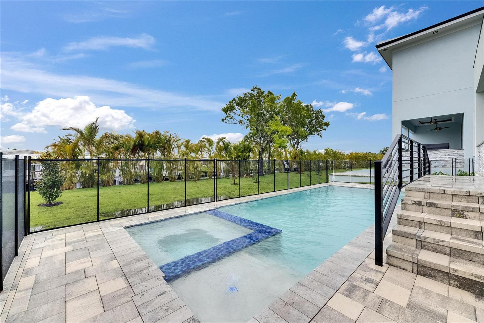 6528 SIMONE SHORES CIR, APOLLO BEACH, FL — photo 3
