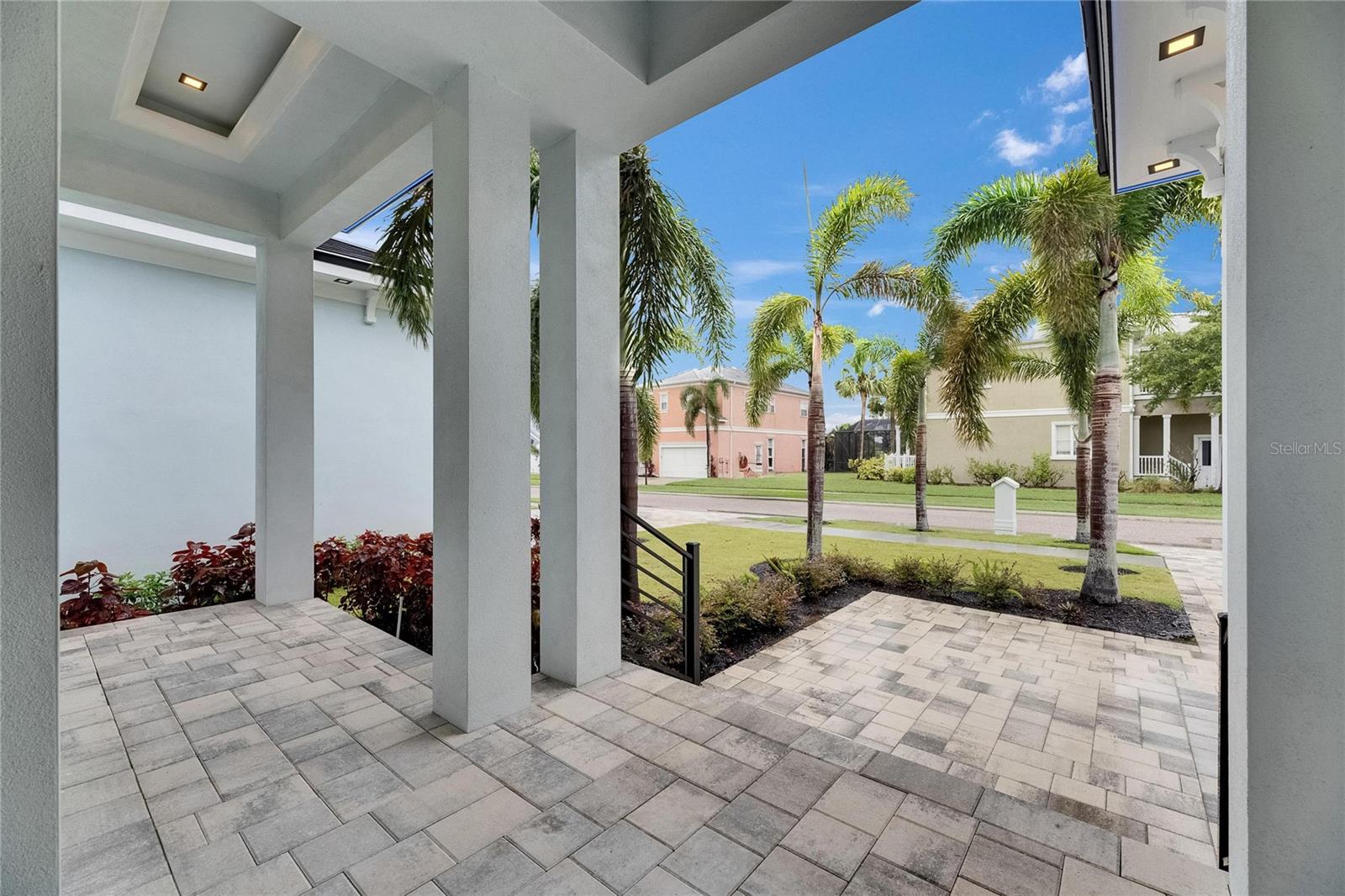 6528 SIMONE SHORES CIR, APOLLO BEACH, FL — photo 15