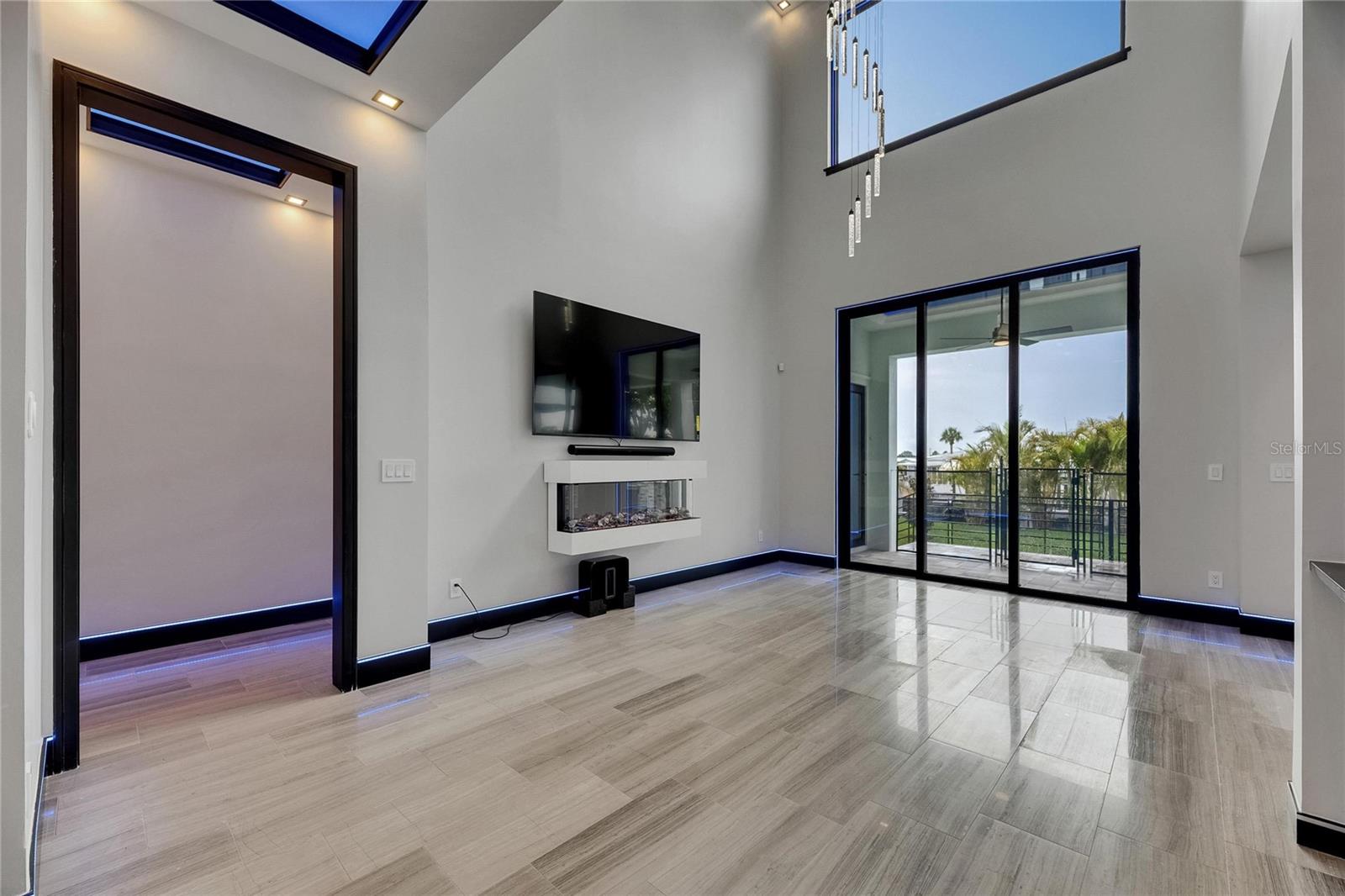 6528 SIMONE SHORES CIR, APOLLO BEACH, FL — photo 25
