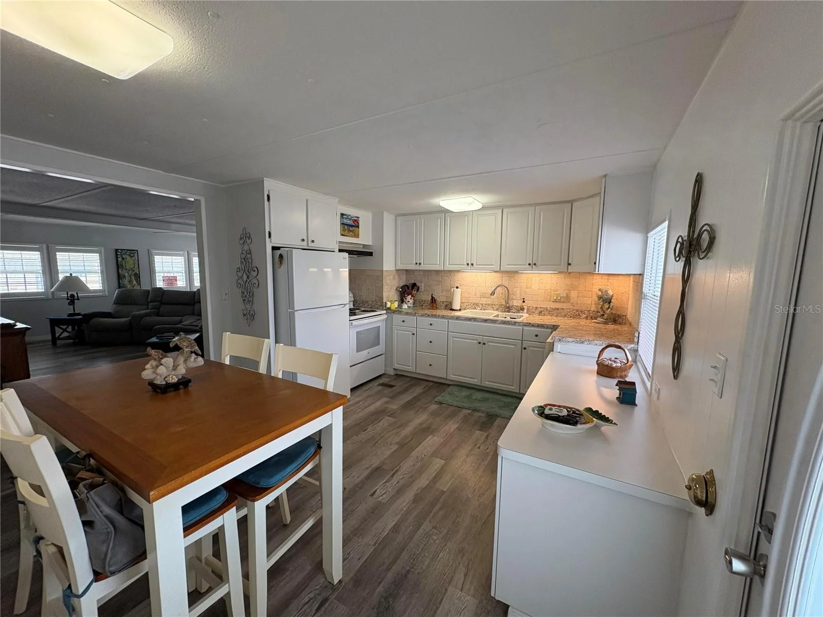 408 49TH A AVE E, BRADENTON, FL — photo 4