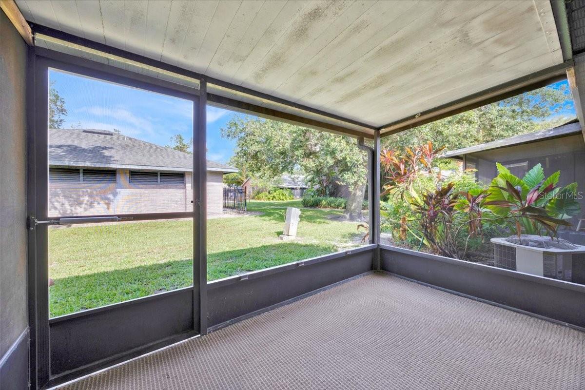 2907 PRINCE OAK CT, ST CLOUD, FL — photo 10