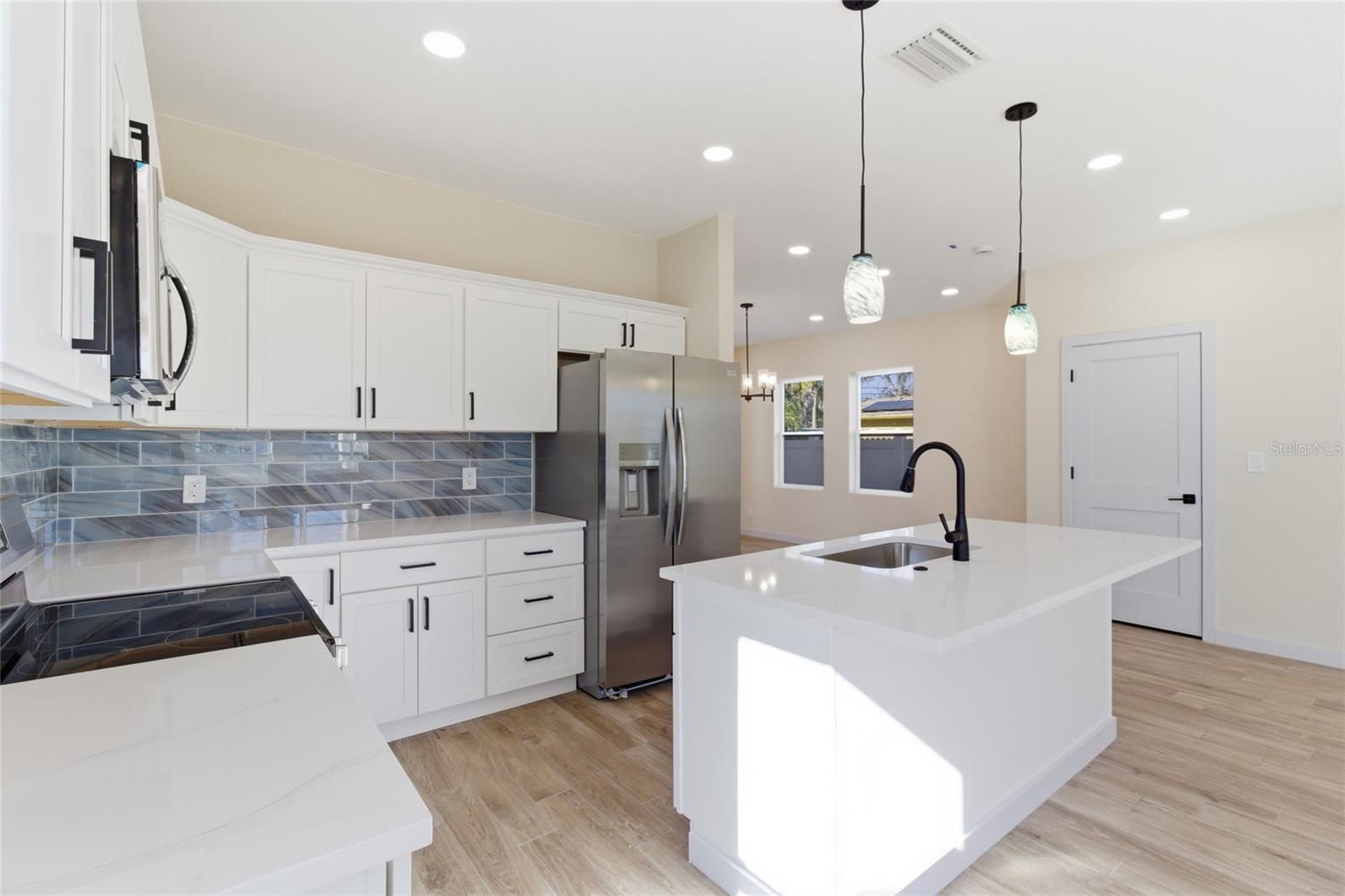 4755 11TH AVE S, ST PETERSBURG, FL — photo 7