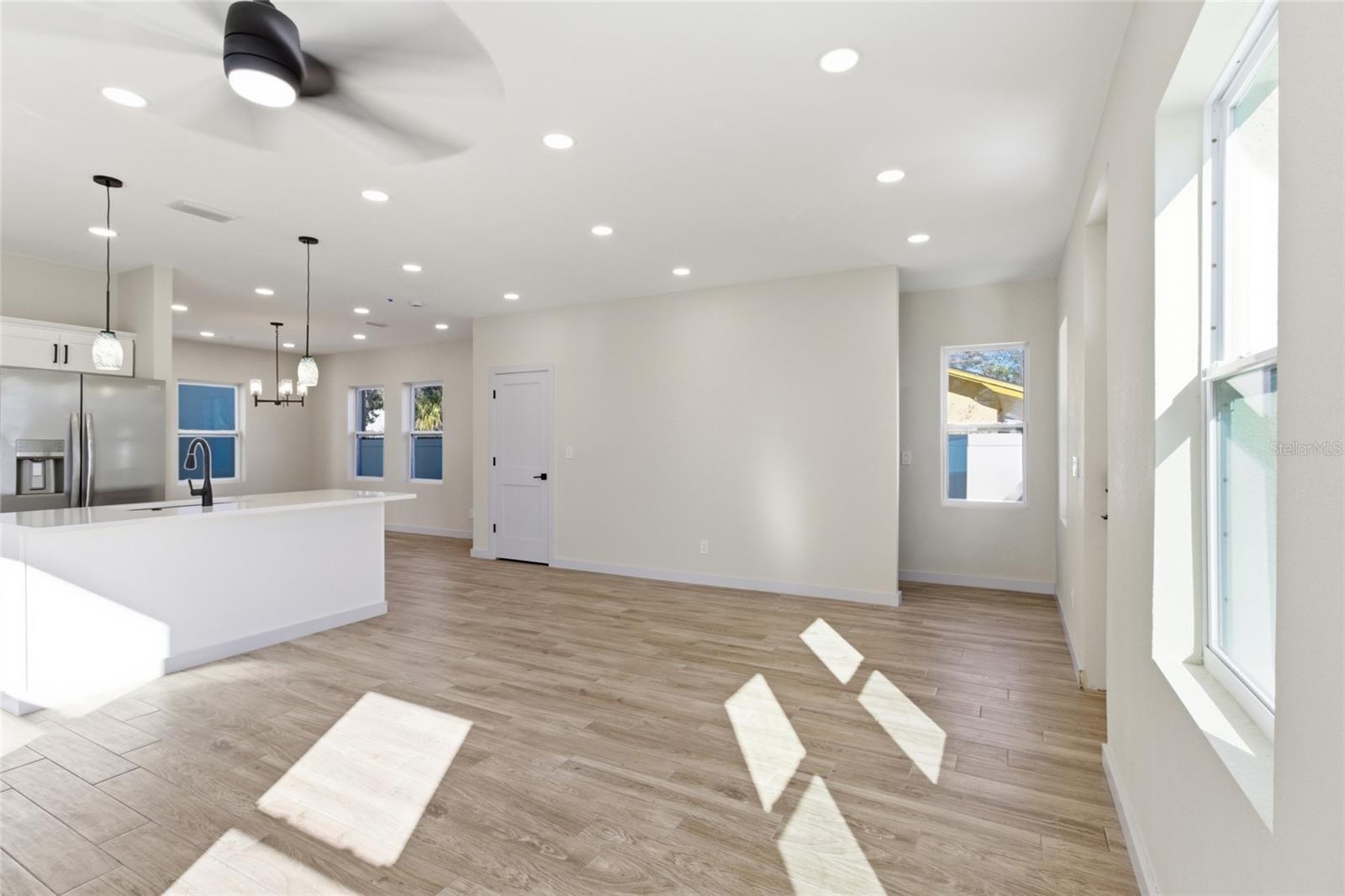 4755 11TH AVE S, ST PETERSBURG, FL — photo 13