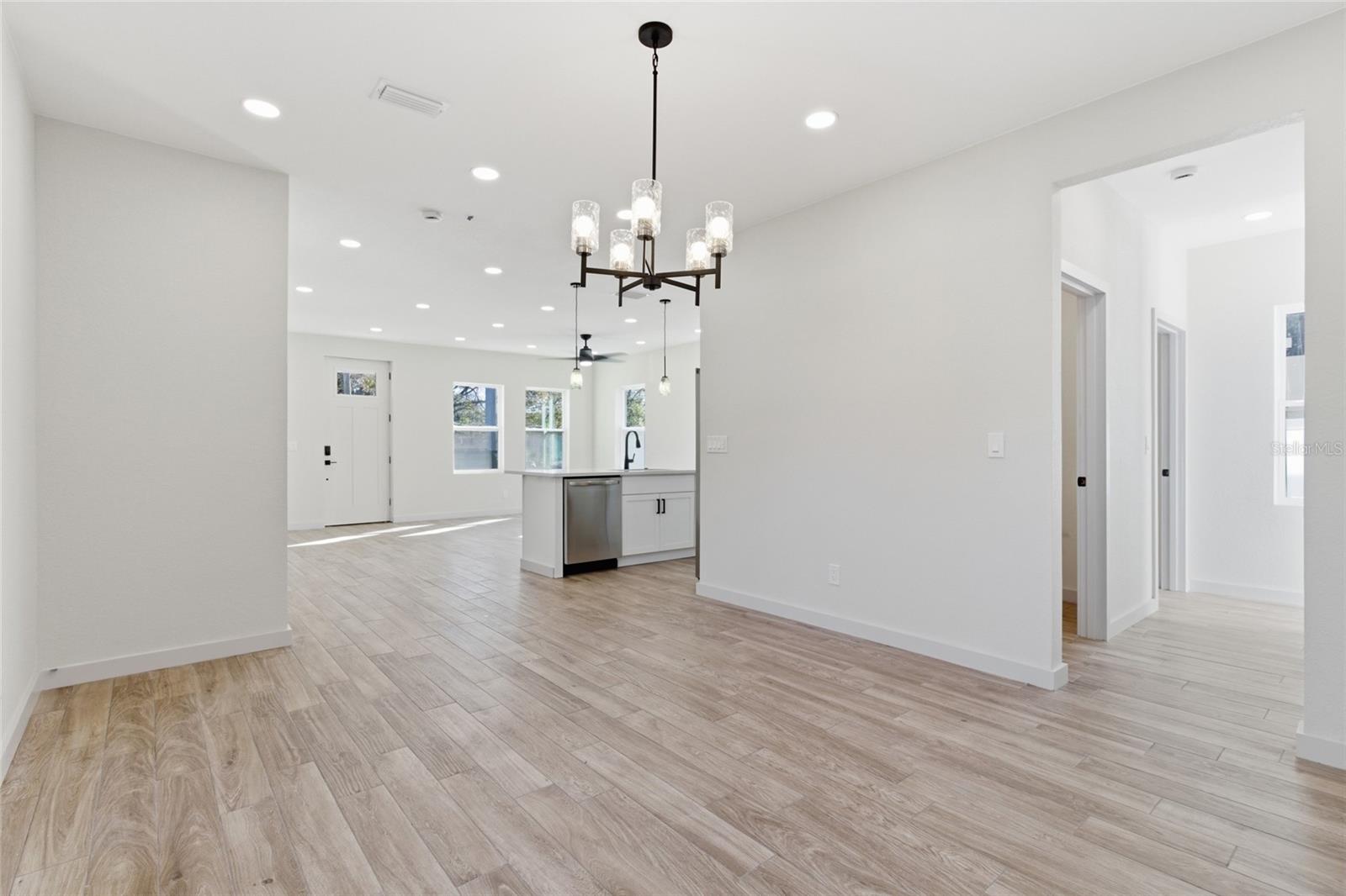 4755 11TH AVE S, ST PETERSBURG, FL — photo 17