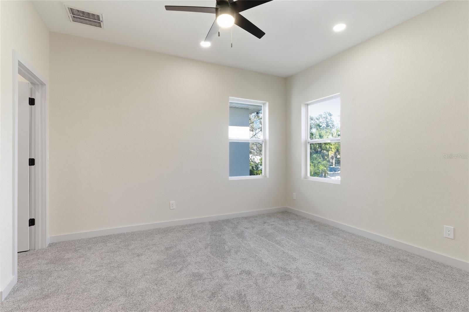 4755 11TH AVE S, ST PETERSBURG, FL — photo 25