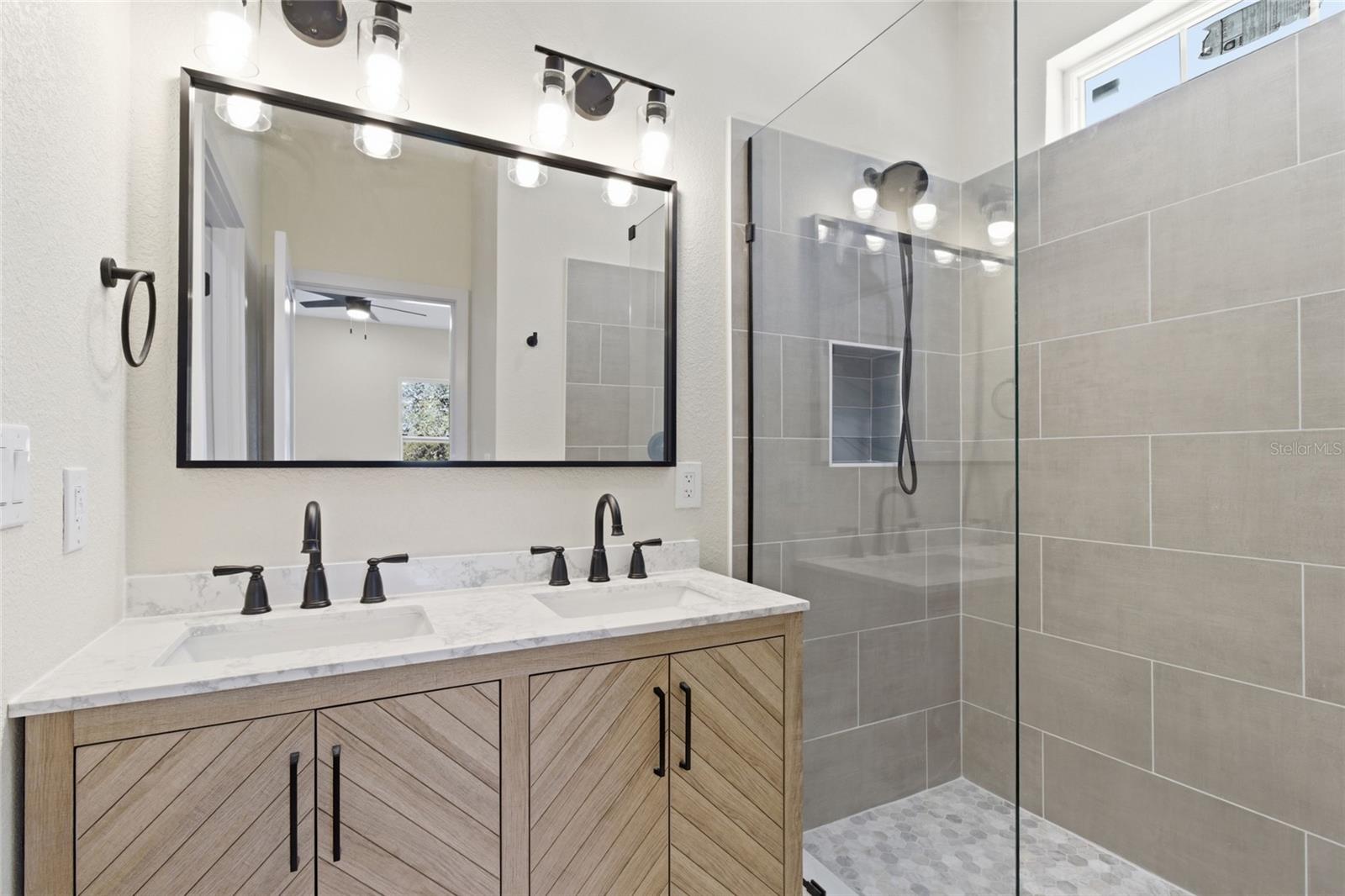 4755 11TH AVE S, ST PETERSBURG, FL — photo 28