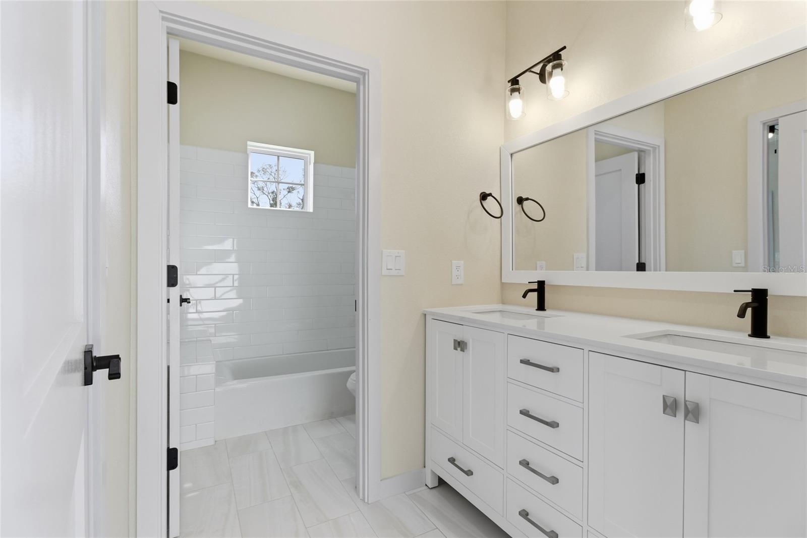 4755 11TH AVE S, ST PETERSBURG, FL — photo 32