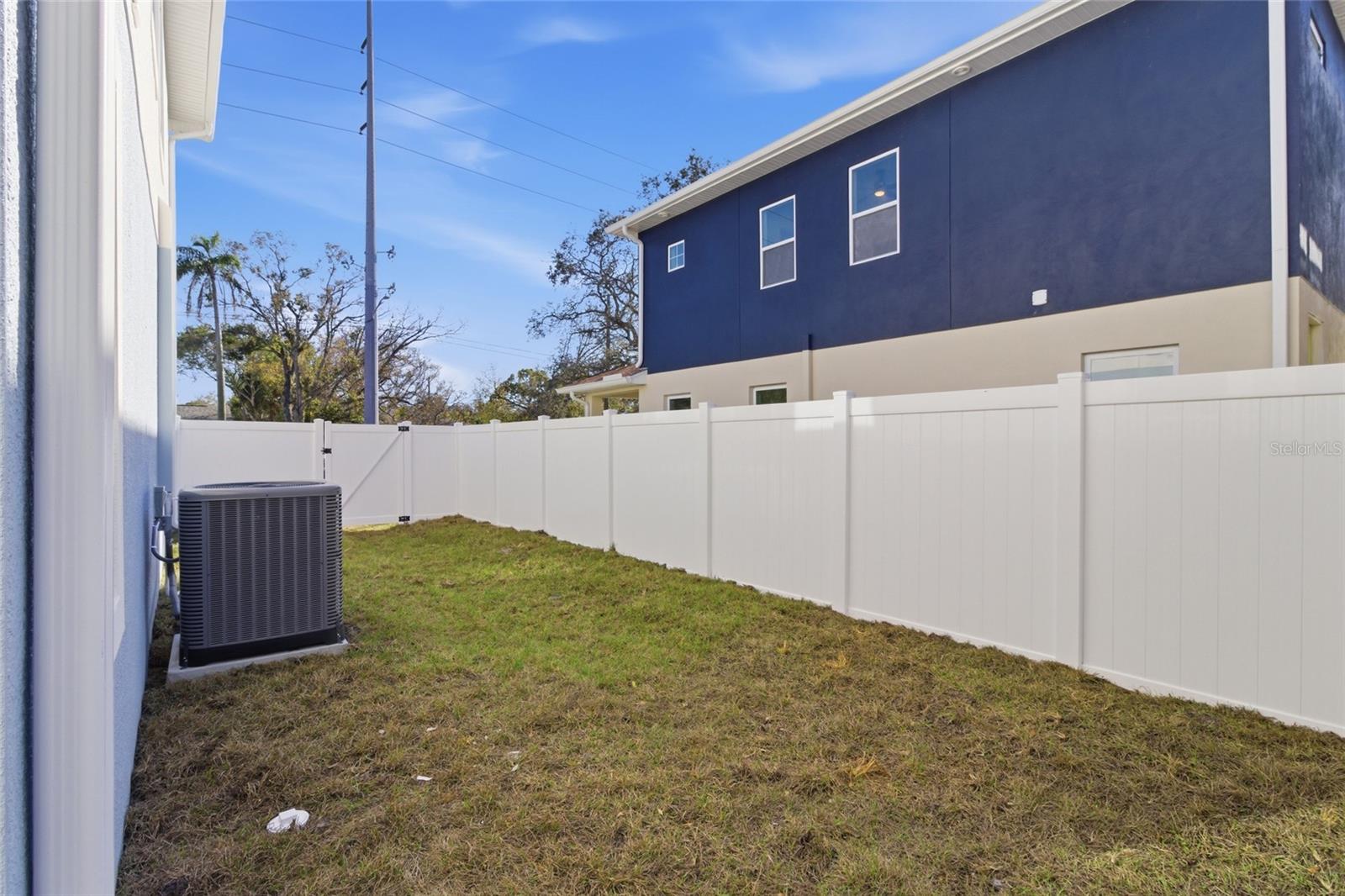 4755 11TH AVE S, ST PETERSBURG, FL — photo 43
