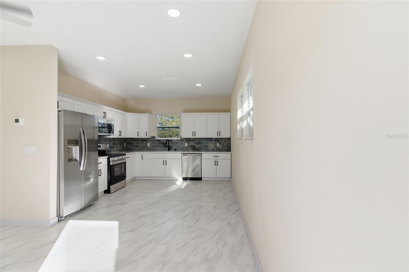 4755 11TH AVE S, ST PETERSBURG, FL — photo 47