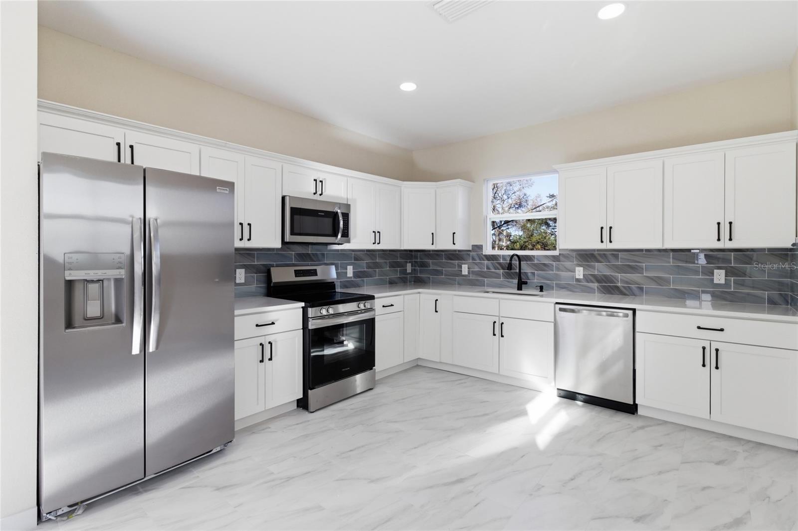 4755 11TH AVE S, ST PETERSBURG, FL — photo 49