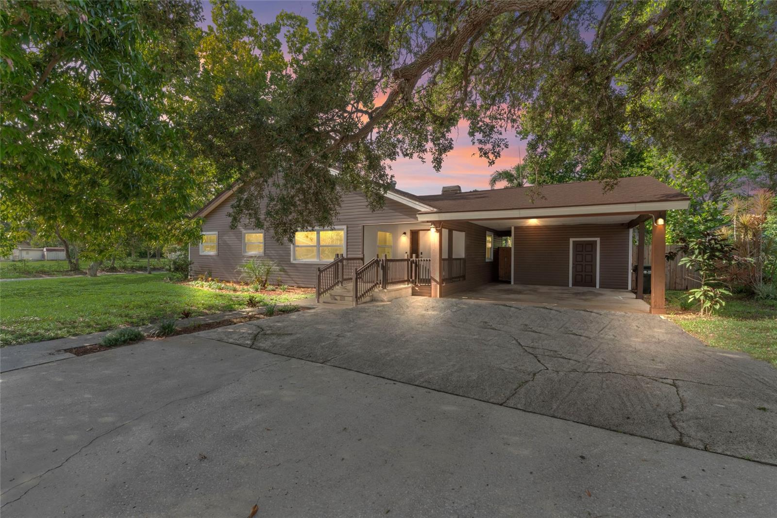 1127 WYATT ST N, CLEARWATER, FL