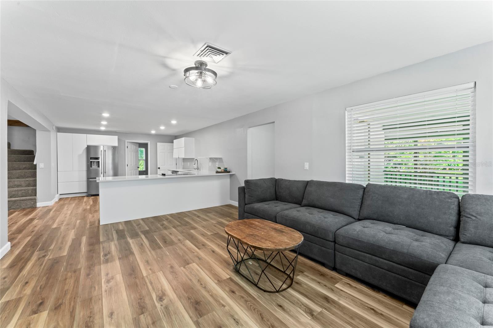 1127 WYATT ST N, CLEARWATER, FL — photo 5