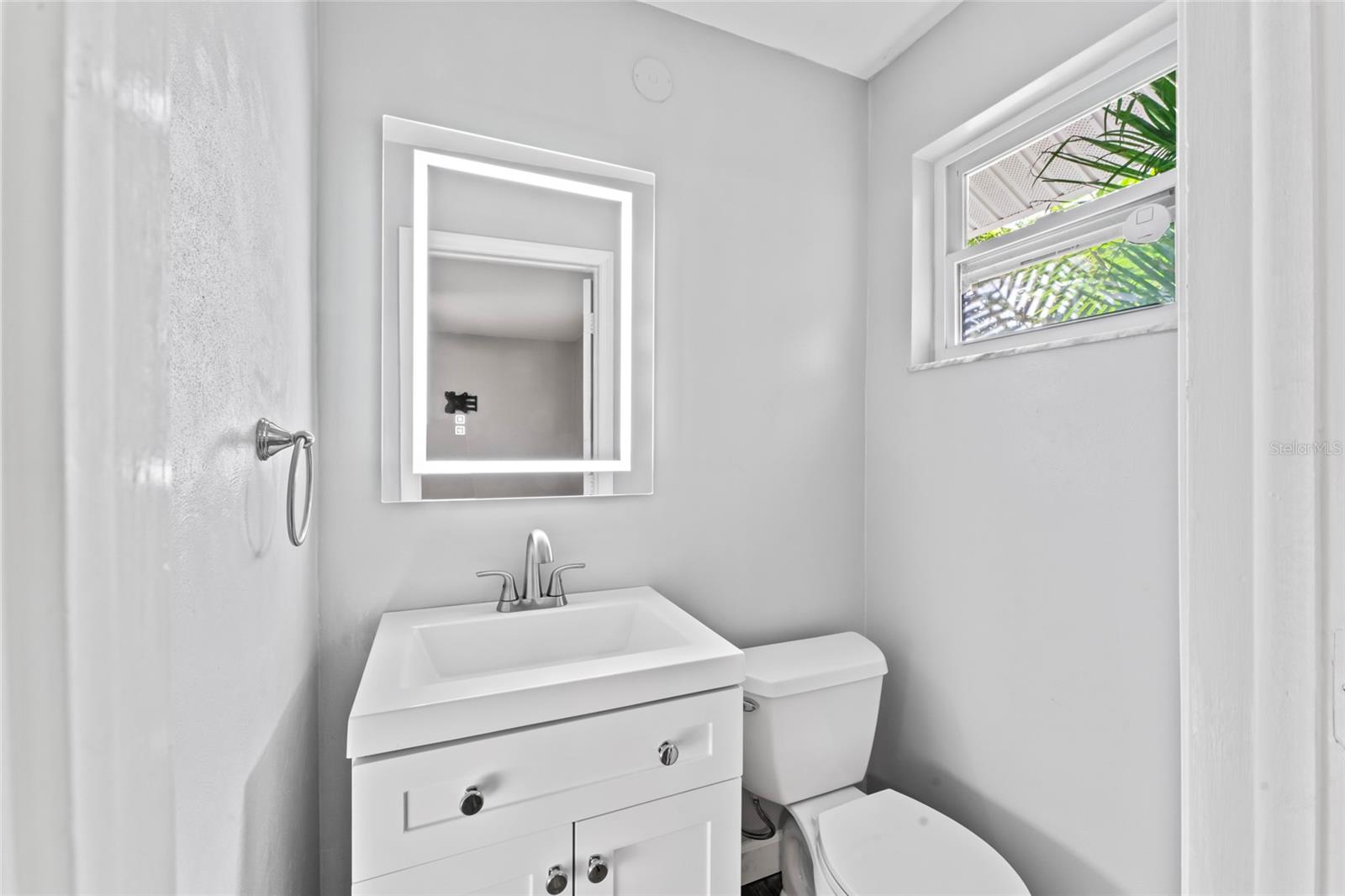 1127 WYATT ST N, CLEARWATER, FL — photo 24