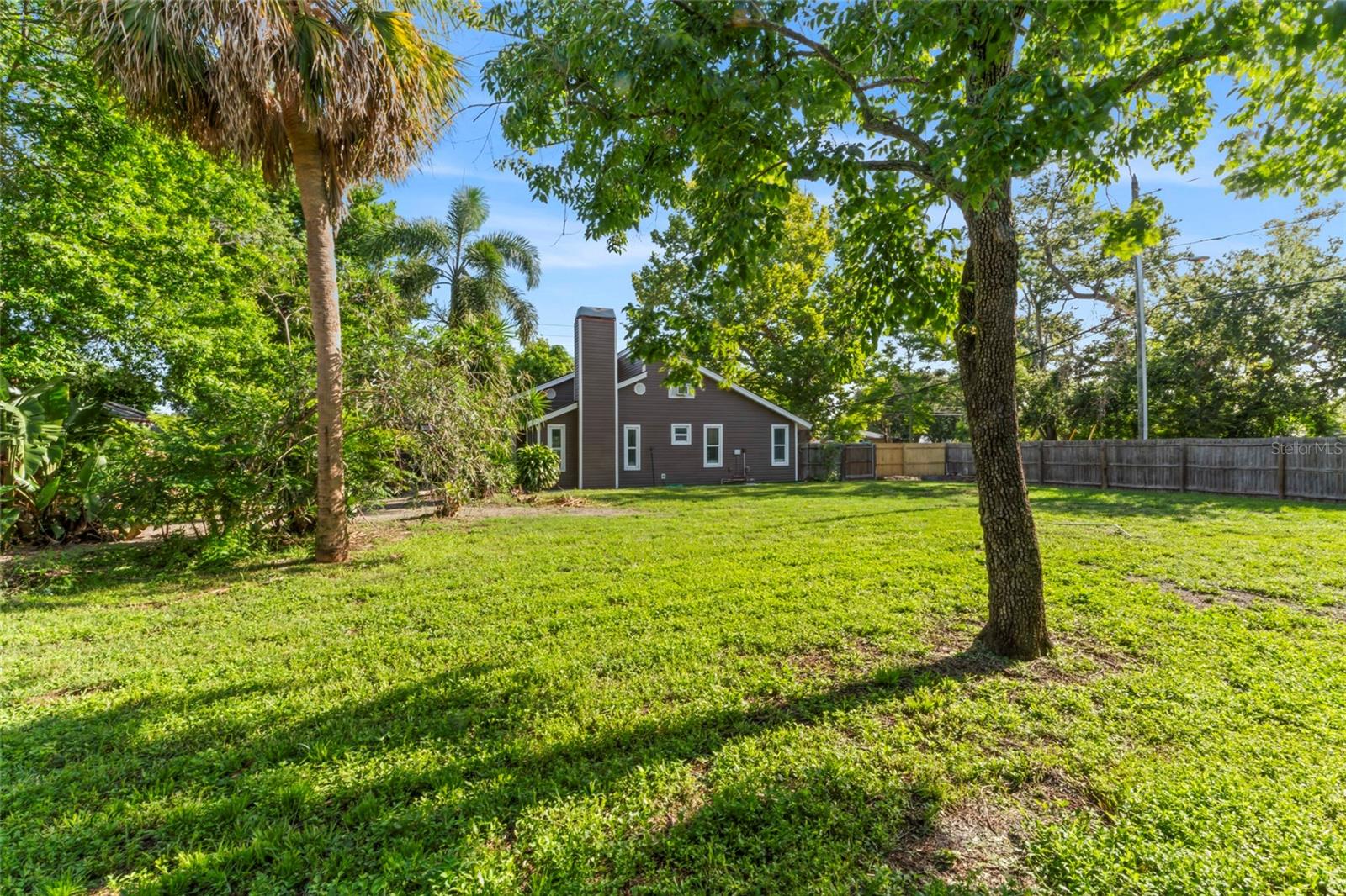 1127 WYATT ST N, CLEARWATER, FL — photo 44