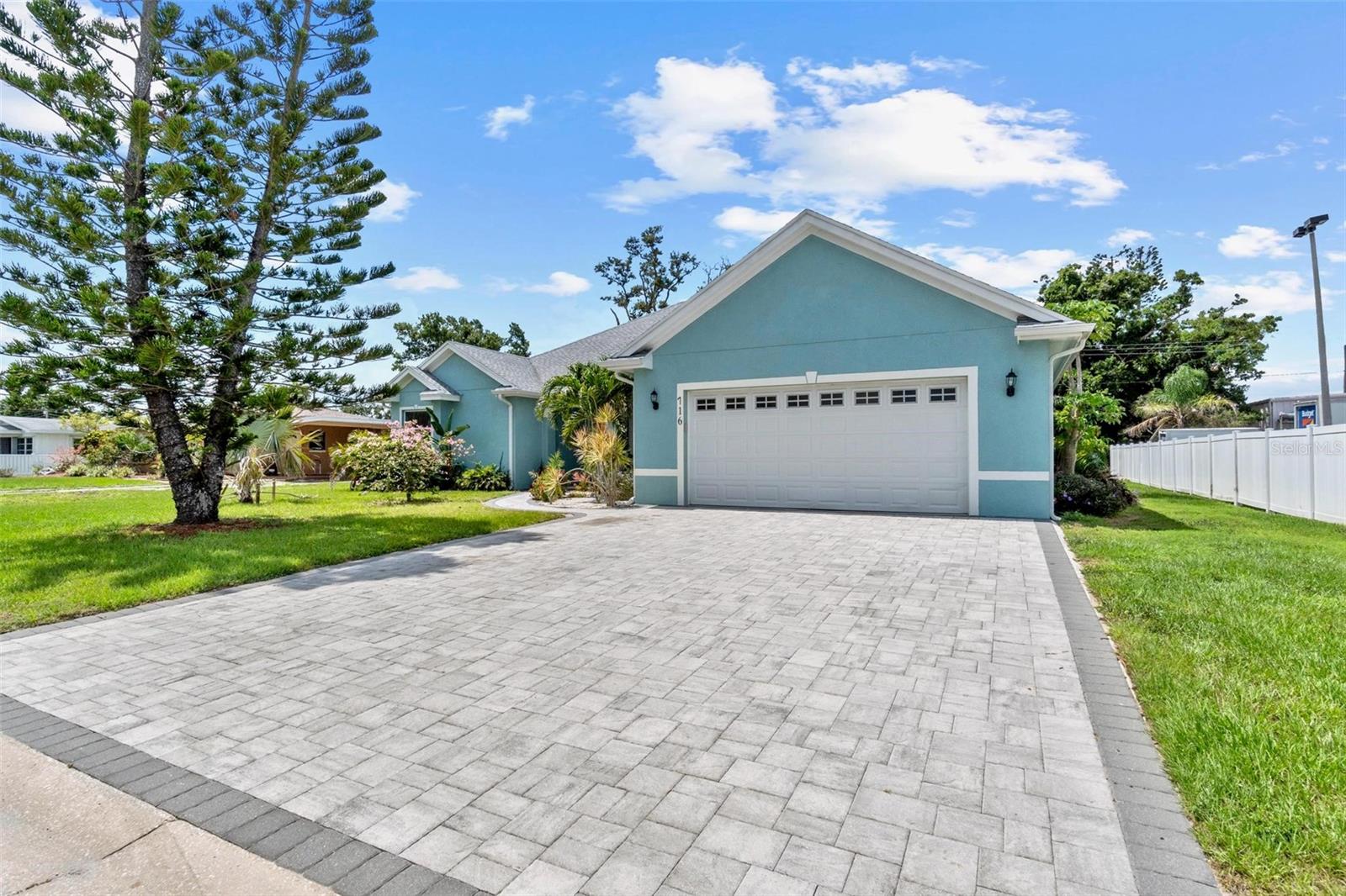 716 LAUREL AVE, VENICE, FL — photo 2