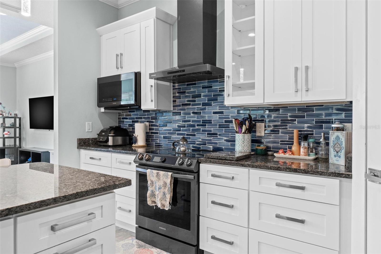 716 LAUREL AVE, VENICE, FL — photo 12