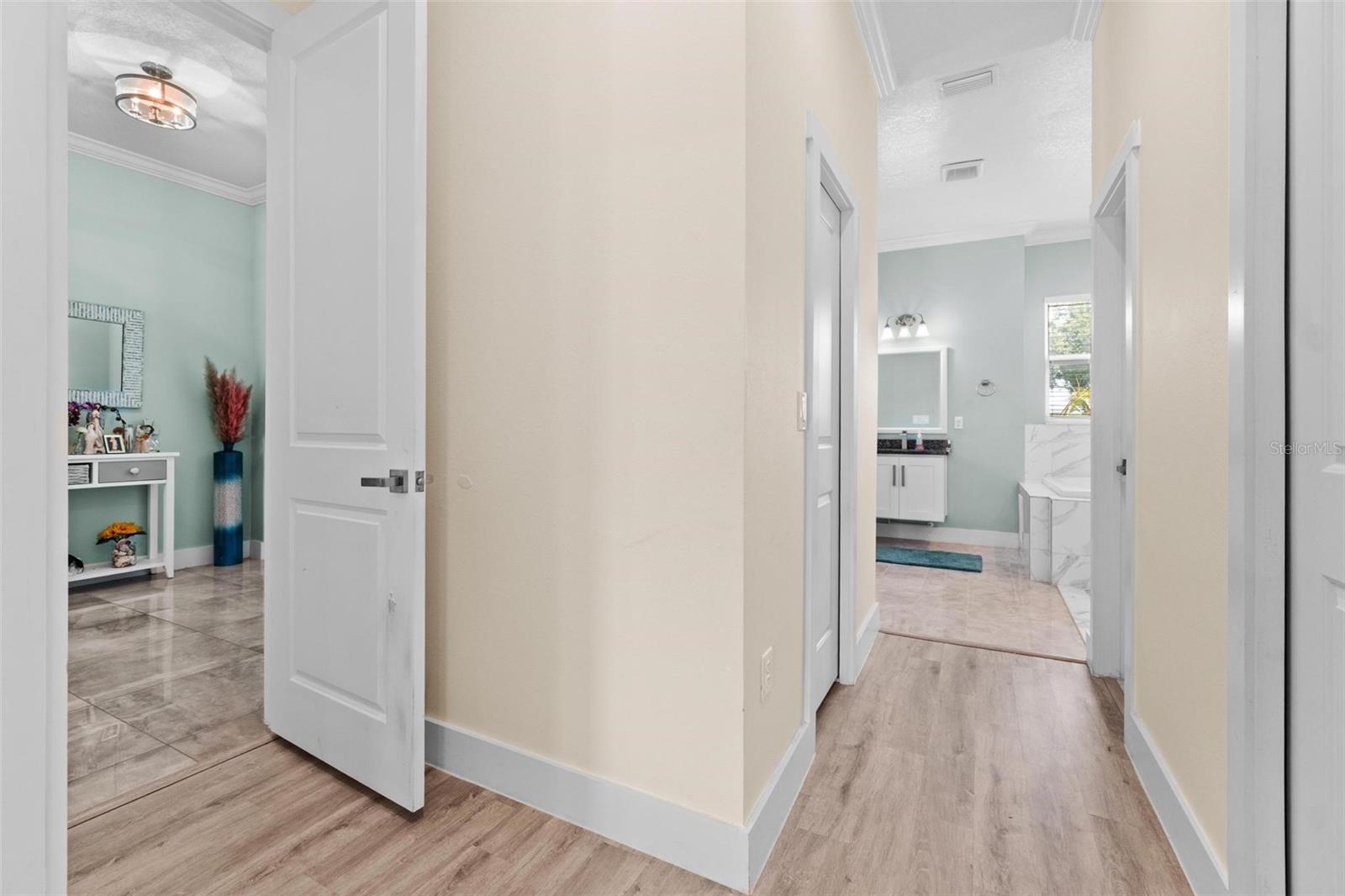 716 LAUREL AVE, VENICE, FL — photo 31
