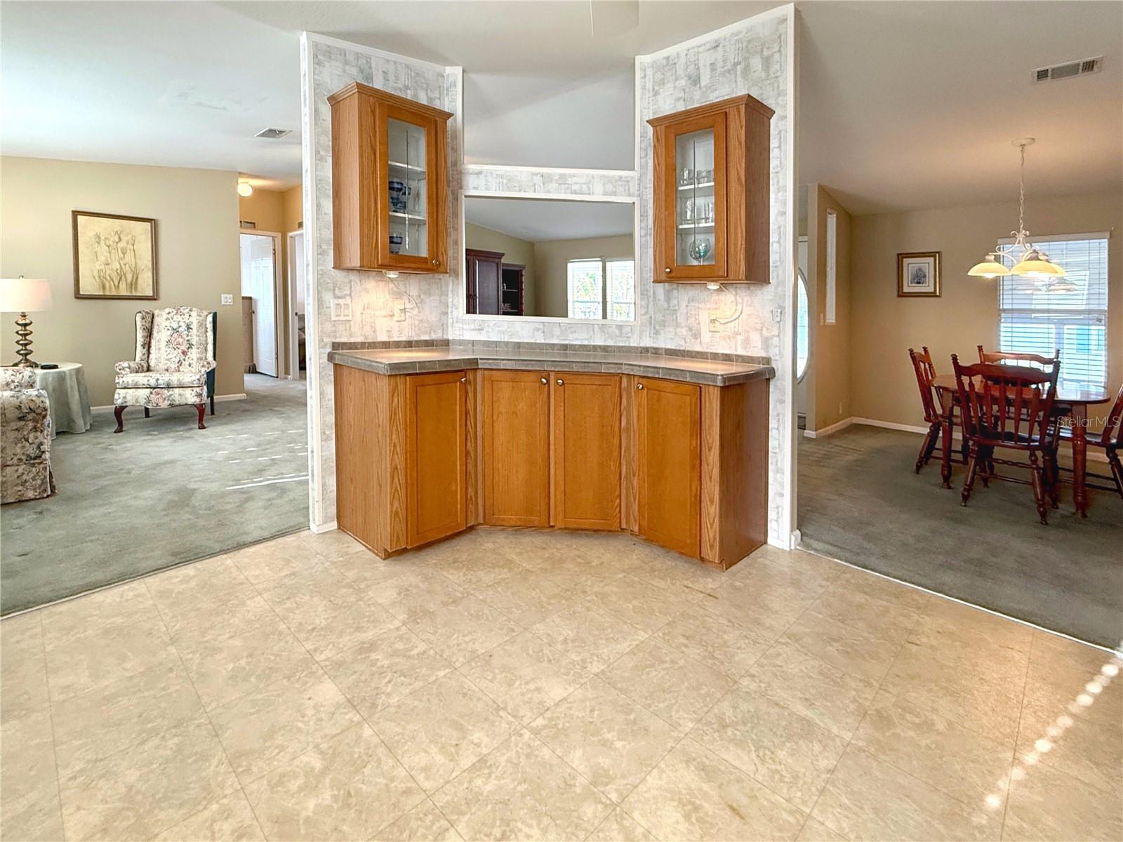 250 S PORT ROYAL LN, APOLLO BEACH, FL — photo 9
