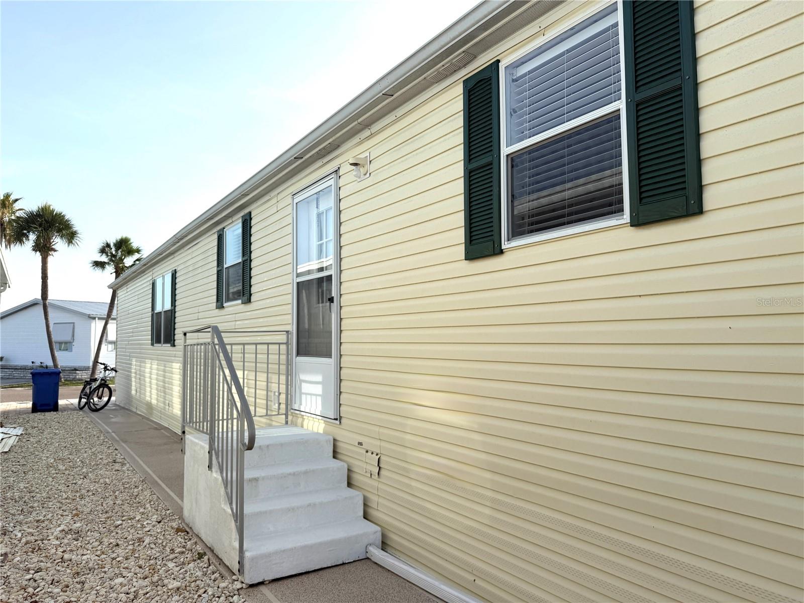 250 S PORT ROYAL LN, APOLLO BEACH, FL — photo 25