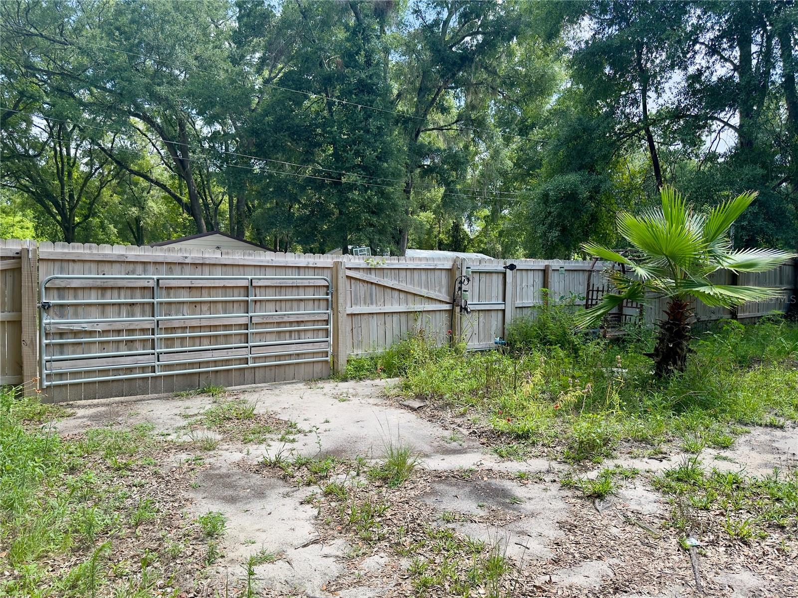 930 NE 14TH AVE, TRENTON, FL — photo 5