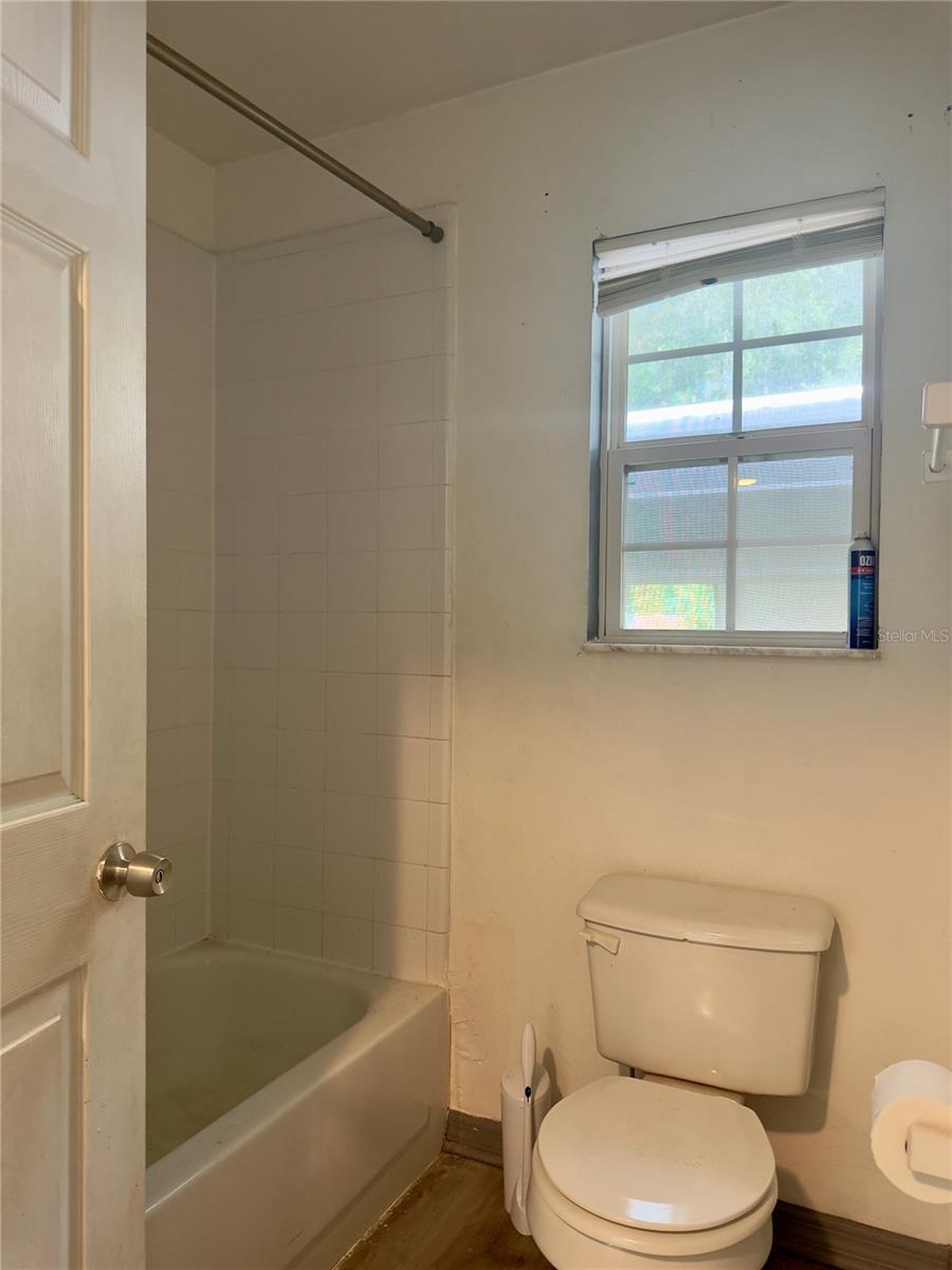 930 NE 14TH AVE, TRENTON, FL — photo 33